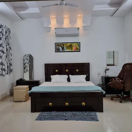 Leela Homestay Jabalpur - Lily - 2 Bhk Luxury Appartment Esterno foto