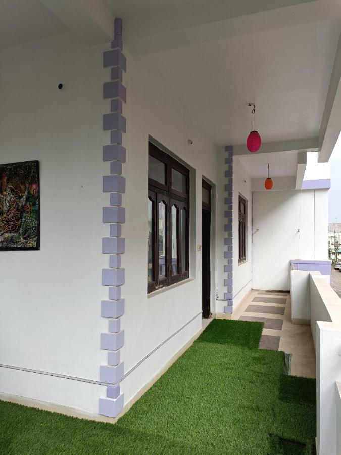 Leela Homestay Jabalpur - Lily - 2 Bhk Luxury Appartment Esterno foto