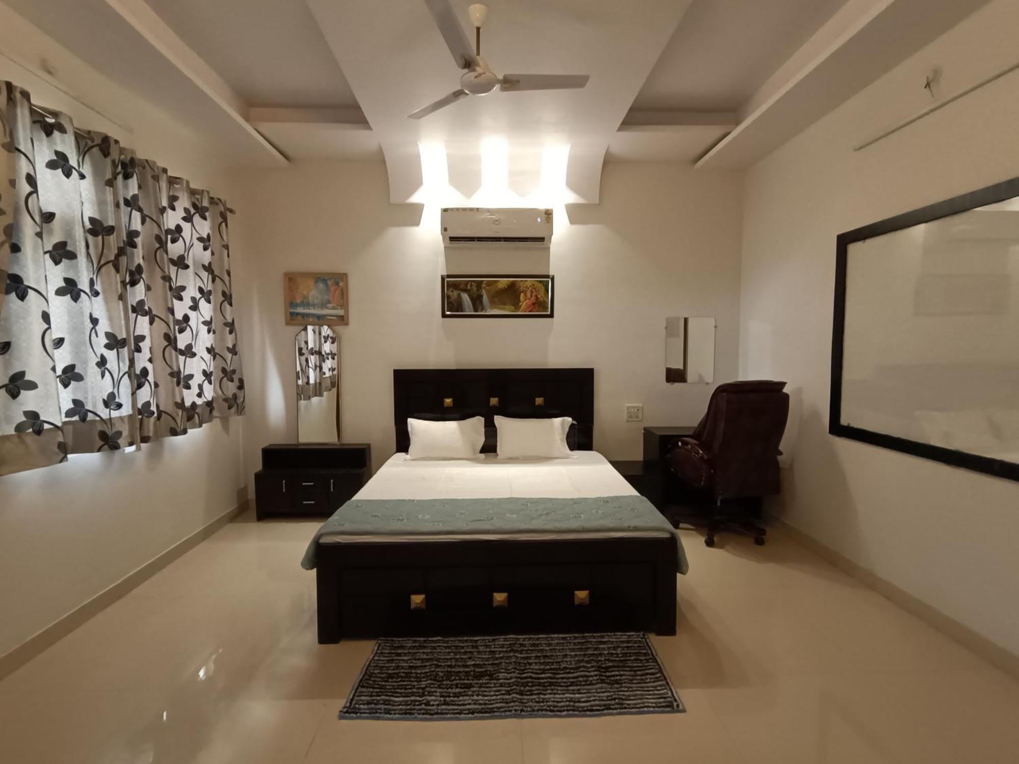 Leela Homestay Jabalpur - Lily - 2 Bhk Luxury Appartment Esterno foto