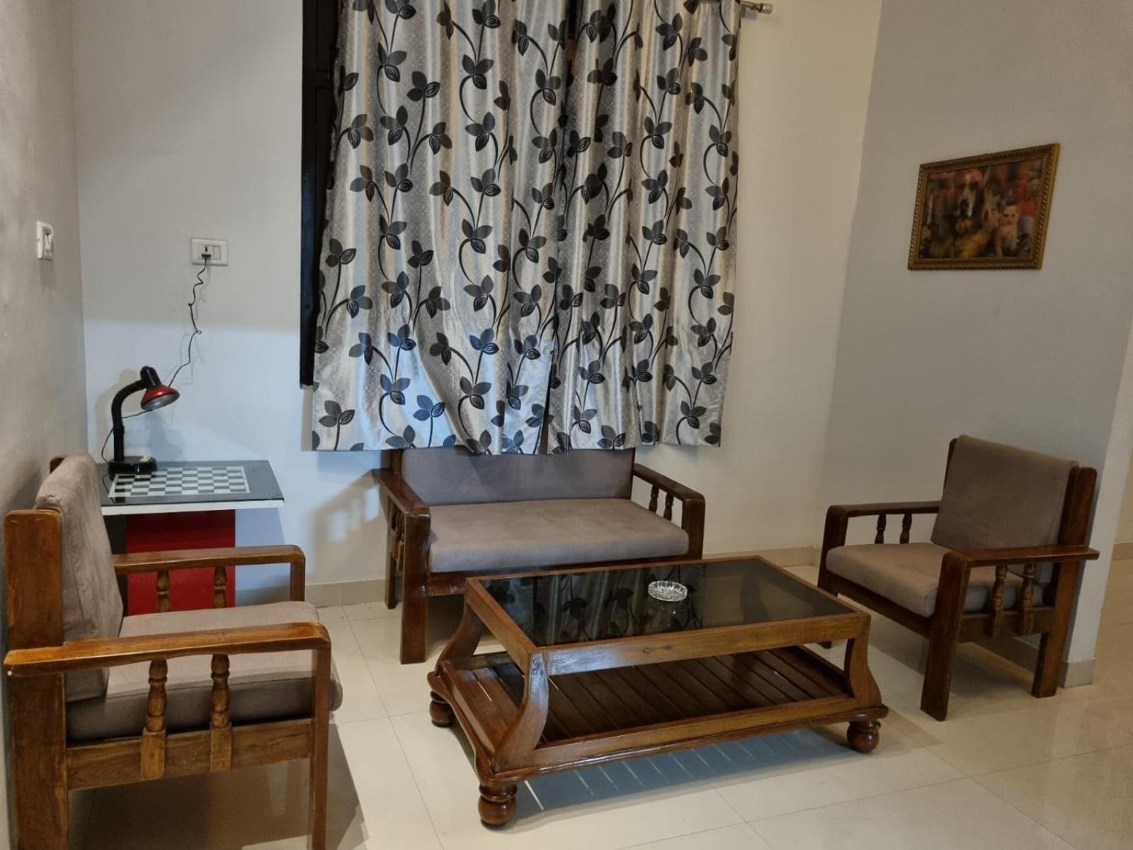 Leela Homestay Jabalpur - Lily - 2 Bhk Luxury Appartment Esterno foto