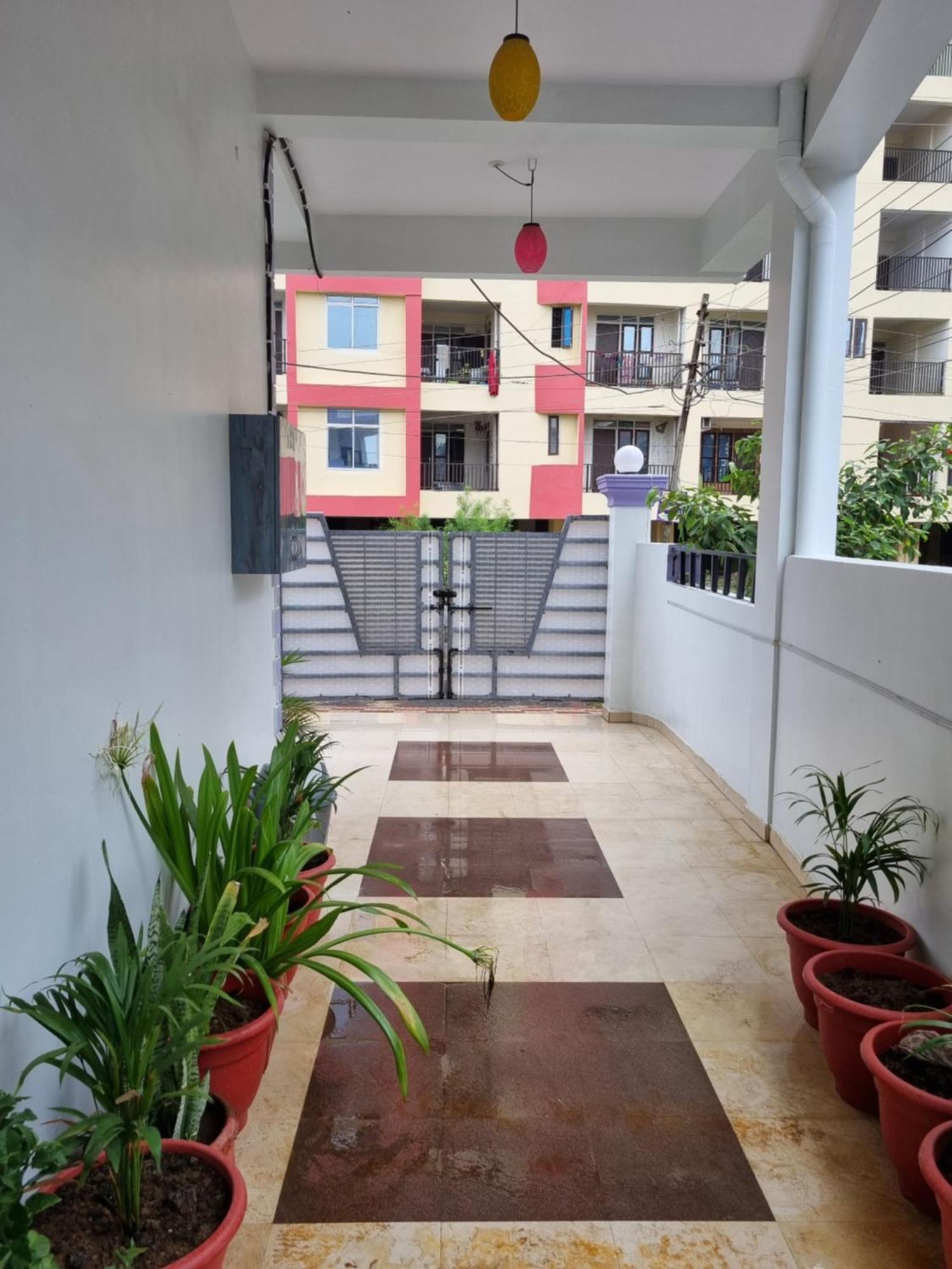 Leela Homestay Jabalpur - Lily - 2 Bhk Luxury Appartment Esterno foto